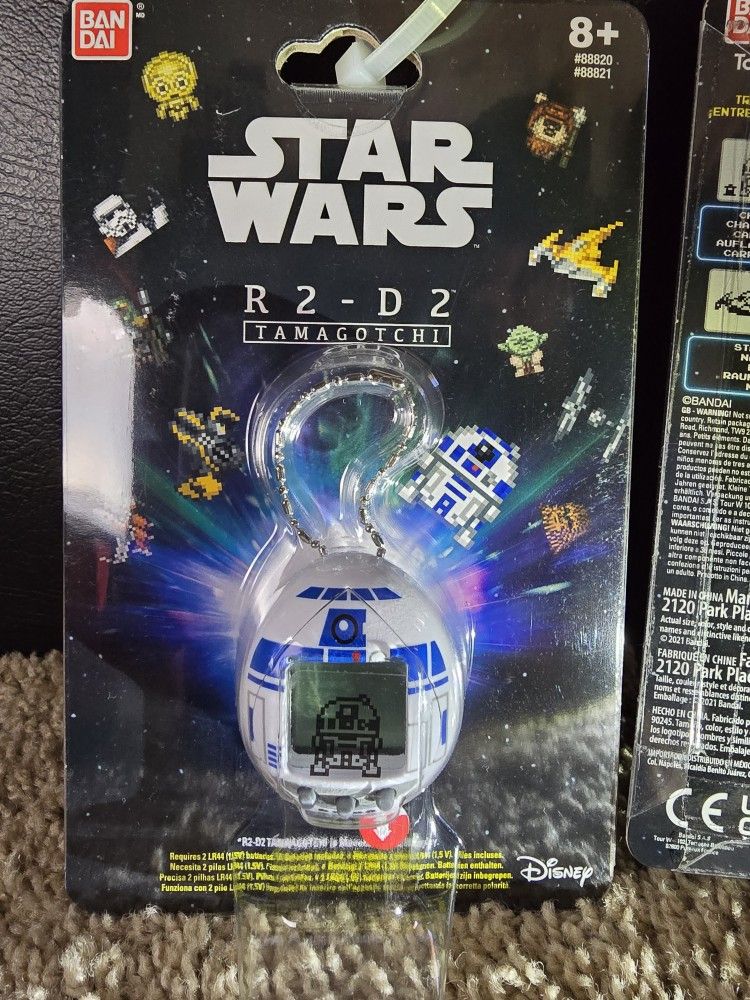Bandai Tamagotchi R2D2 electronic Pet.