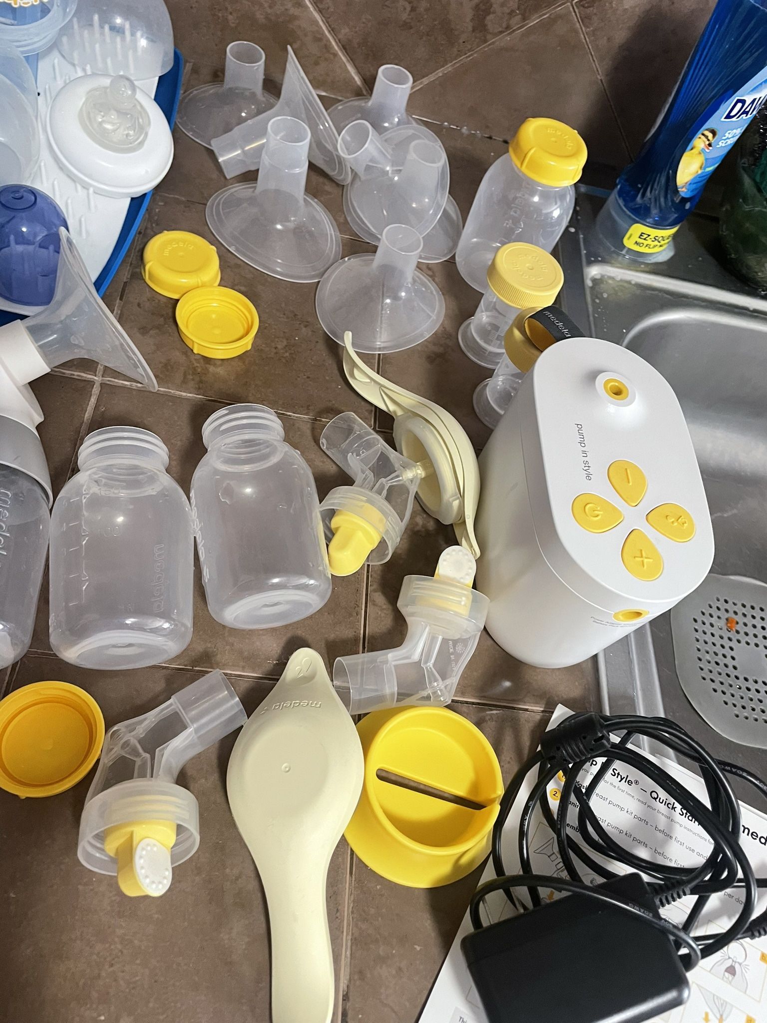 Breast Pump/carrier