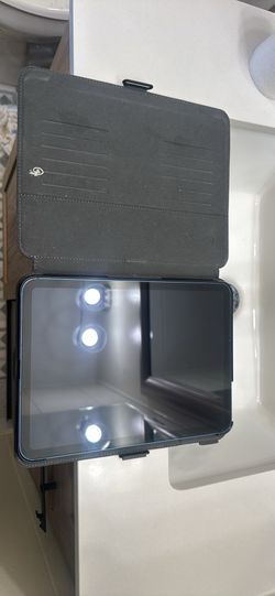 iPad 10th gen