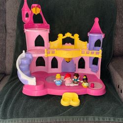Little People Princesses Dancing Castle