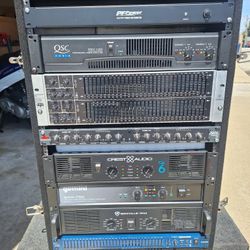 Dj equipment
