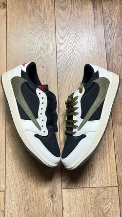 Travis Scott olive sz10 woman 8.5 men Jordan 1
