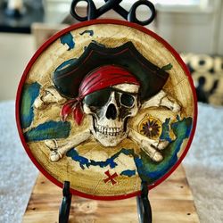 3D Handmade Pirate hanging plate Size 10” Excellent condition