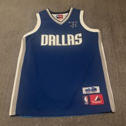 DALLAS MAVERICKS DIRK NOWITZKI Full Photo Print On Back Front Stitch Kids 14-16 NICE!