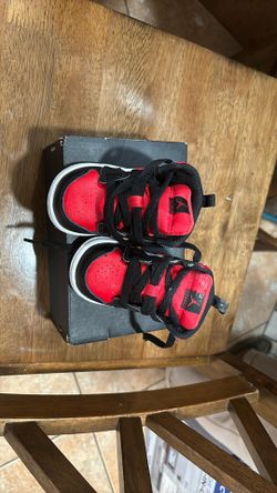 Jordan 1 Mid