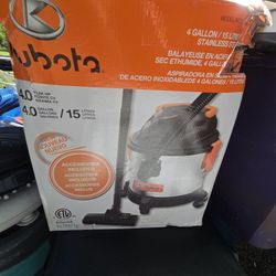 Kubota 4 Gallon Vac New