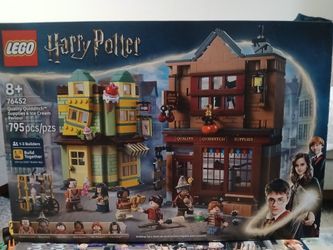 Lego Quality Quidditch Supplies &Ice Cream Parlor