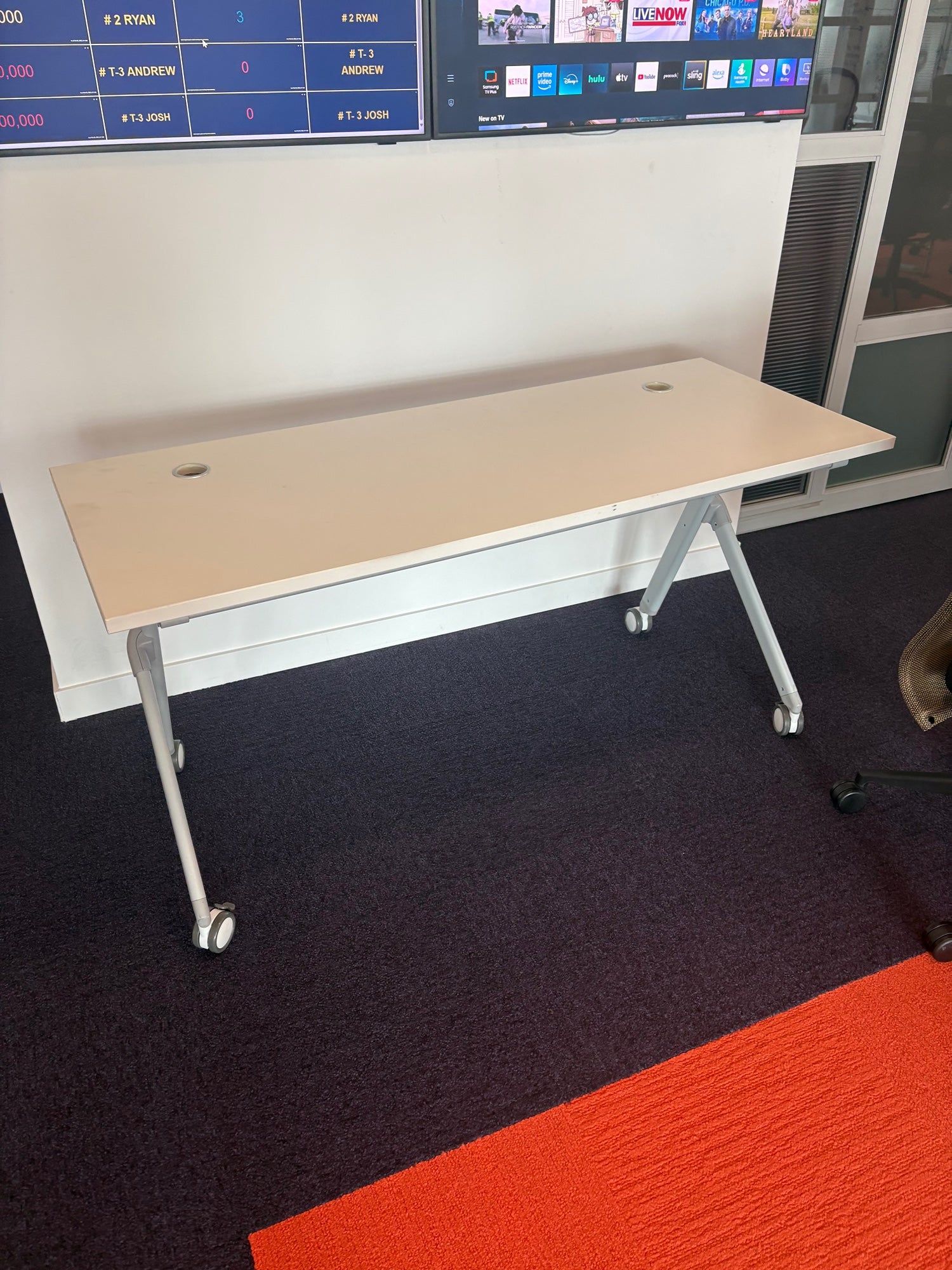 Modern Mobile Rectangular Office Desk with Casters