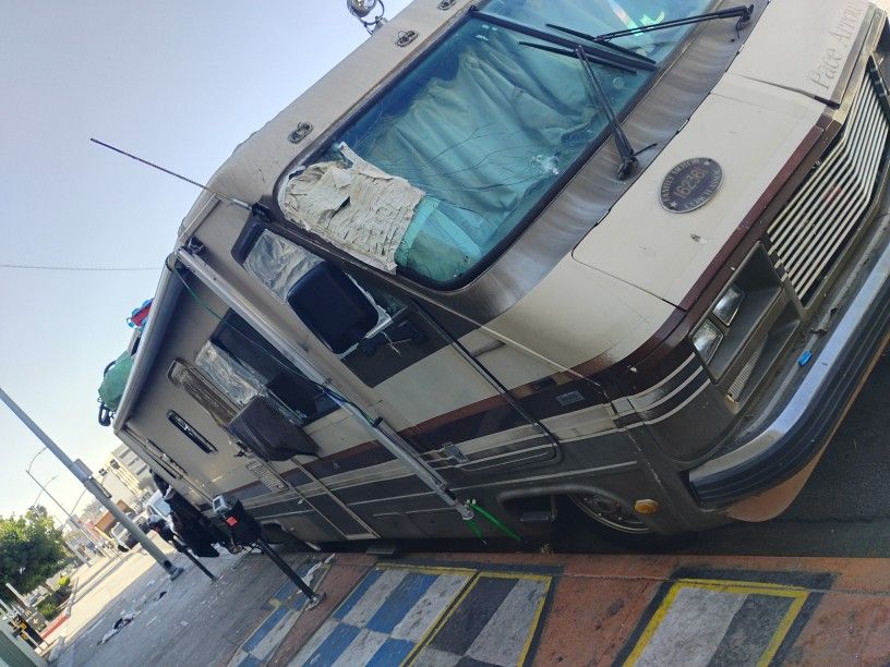 RV 1987 PACE ARROW