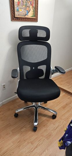 Ergonomic  Mesh  Office  Chair With headrest