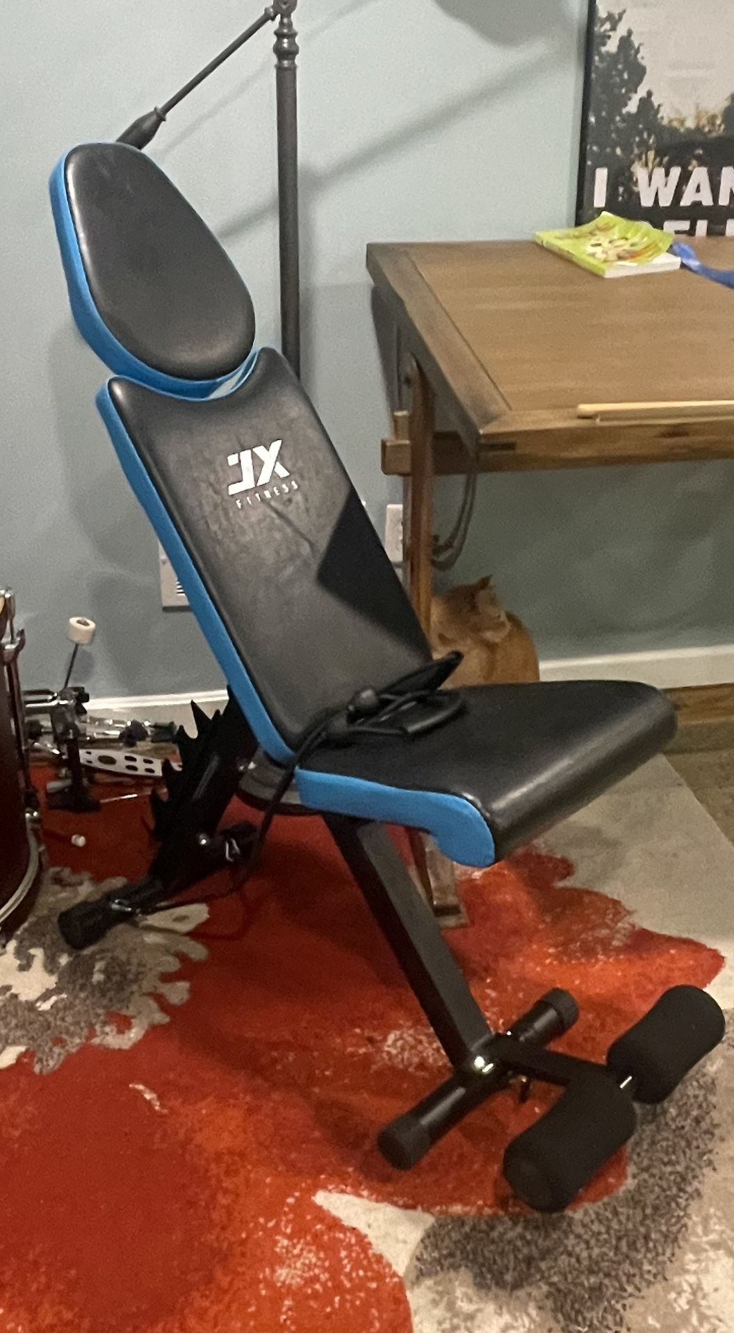 Workout/Fitness Bench - Ajustable