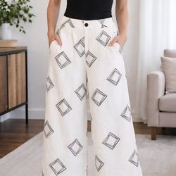 Shana Apparel Geometric White and Black Pants