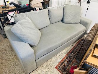 City Furniture Sofa in Light Gray