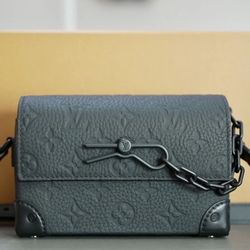 Louis Vuitton Steamer Wearable Wallet Monogram Taurillion Leather