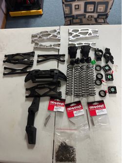 Traxxas XmaXX Parts