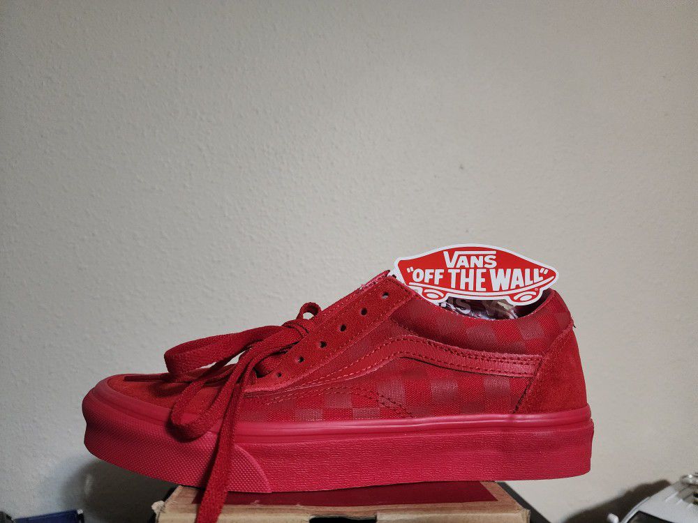Vans Off The Wall Racing Red Size 6M/7.5W