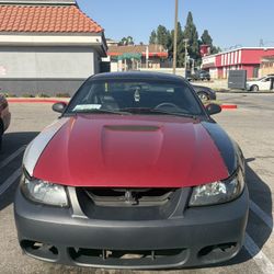 2004 Ford Mustang V6 Coupe