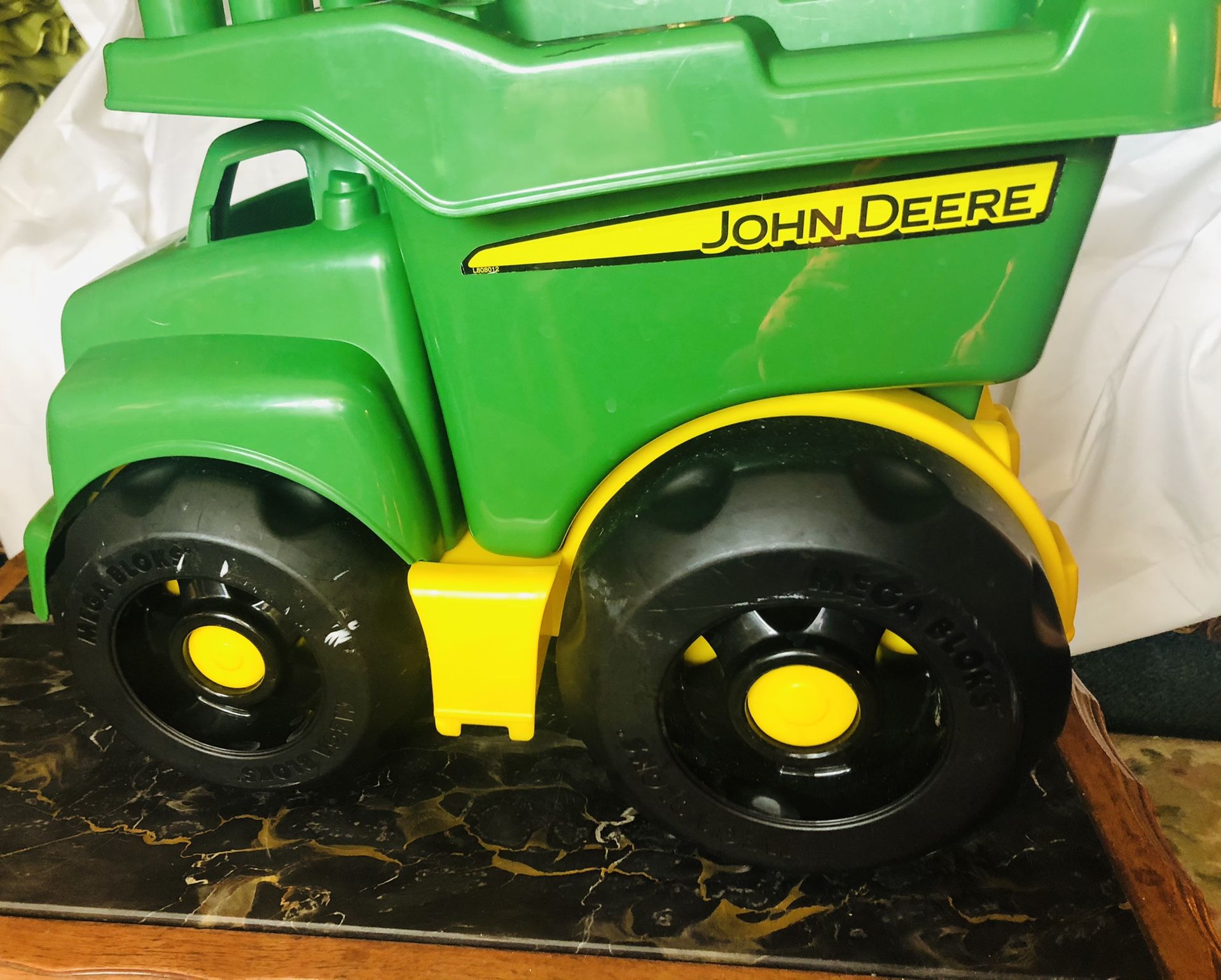 John Deere Toy Dump Truck