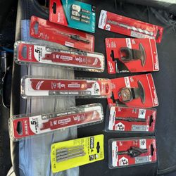 Diferent Bits And Saw Saw Blades