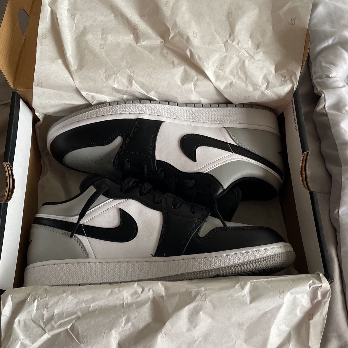 Jordan 1 Low Shadow Toe (GS)