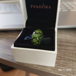 Pandora Rare Retired green dotted XL Murano charm 790698. Make an offer!