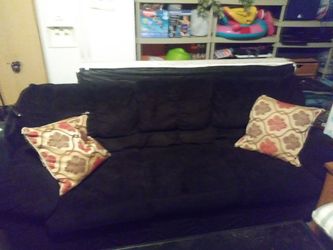 Couches recliner n coffeetable