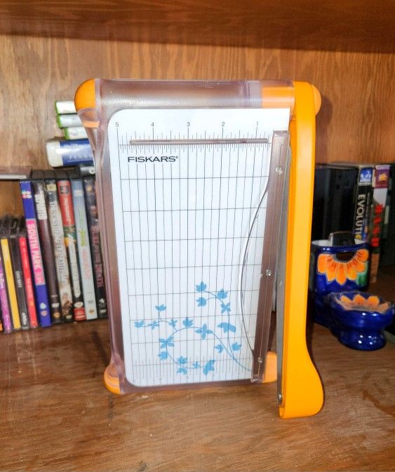 Fiskars Card Making / Paper Trimmer