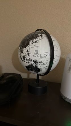 Globe $10