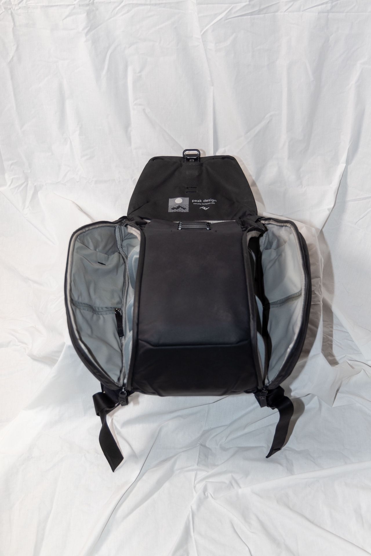 Peak Design Everyday Backpack 20L Gen 2 – Used, Original Owner