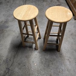 2 Stools