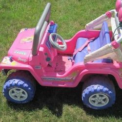 Power Wheels Barbie Jeep 