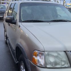 2003 Ford Explorer