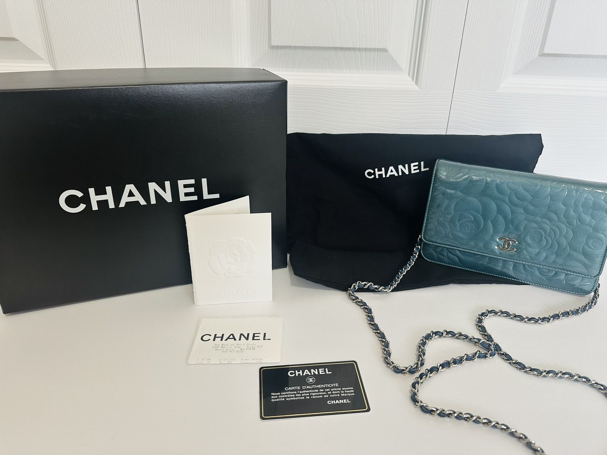 Authentic Chanel Purse Blue Wallet Chain