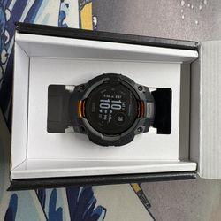 Garmin Instinct 3 Solar with screen protectors