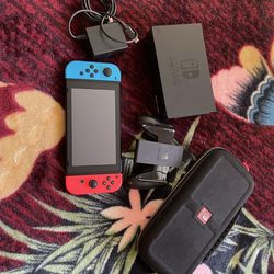 Nintendo Switch Bundle – Good condition  + Extras