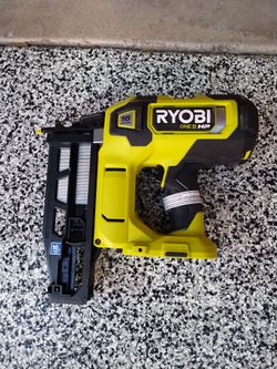 Finish nail gun 16ga Ryobi 18v tool only