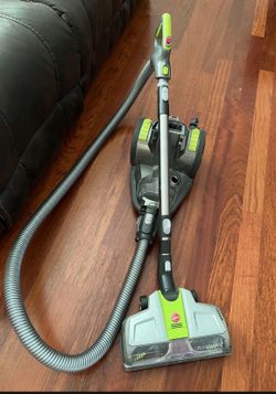 Hoover vacuum