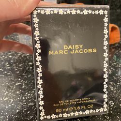 Daisy By Marc Jacob’s Perfume