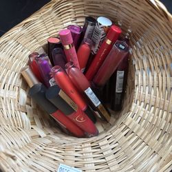  ✨ Lip Product Mega Bundle – L’Oréal, Maybelline, Wet n Wild (Brand New