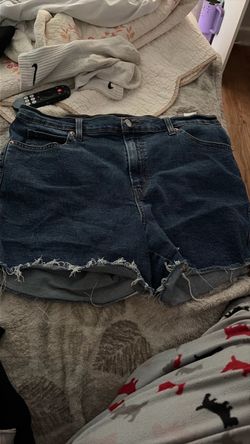 levi shorts