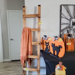 Rustic Blanket Ladder, Handcrafted.