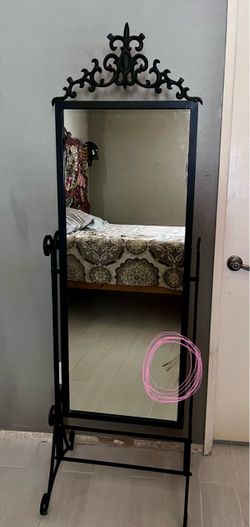Full Body mirror good condition