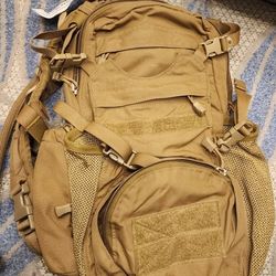 Source tactical hydration pack