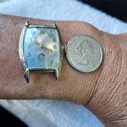 Vintage 1949 USA Bulova Mechanical men's watch SERVICED.