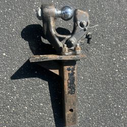 Pintle Hook With 2 Inch Ball Trailer Hitch