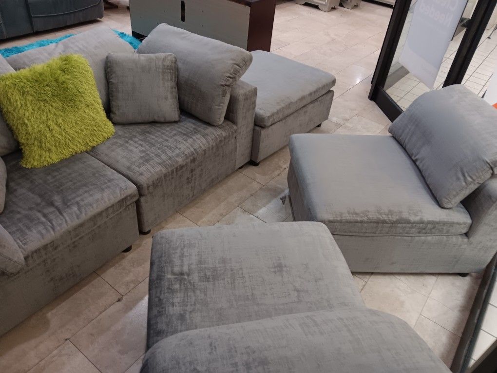 *Weekly Feature!!!*---Flexible Lima Fabric Sectional Sofa W/Ottoman---Delivery/$10 Down Financing👌