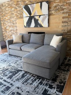 FREE DELIVERY – Crate & Barrel Modern Chaise Sectional Sofa