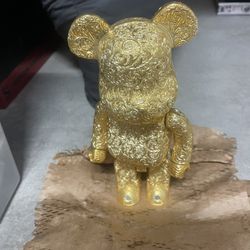 A BATHING APE BAPE X ROYAL SELANGOR SHARK BE@RBRICK 400% Gold