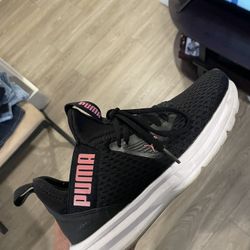Women Puma Shoes SZ 7 