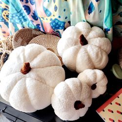 Pumpkins Pillow Decor